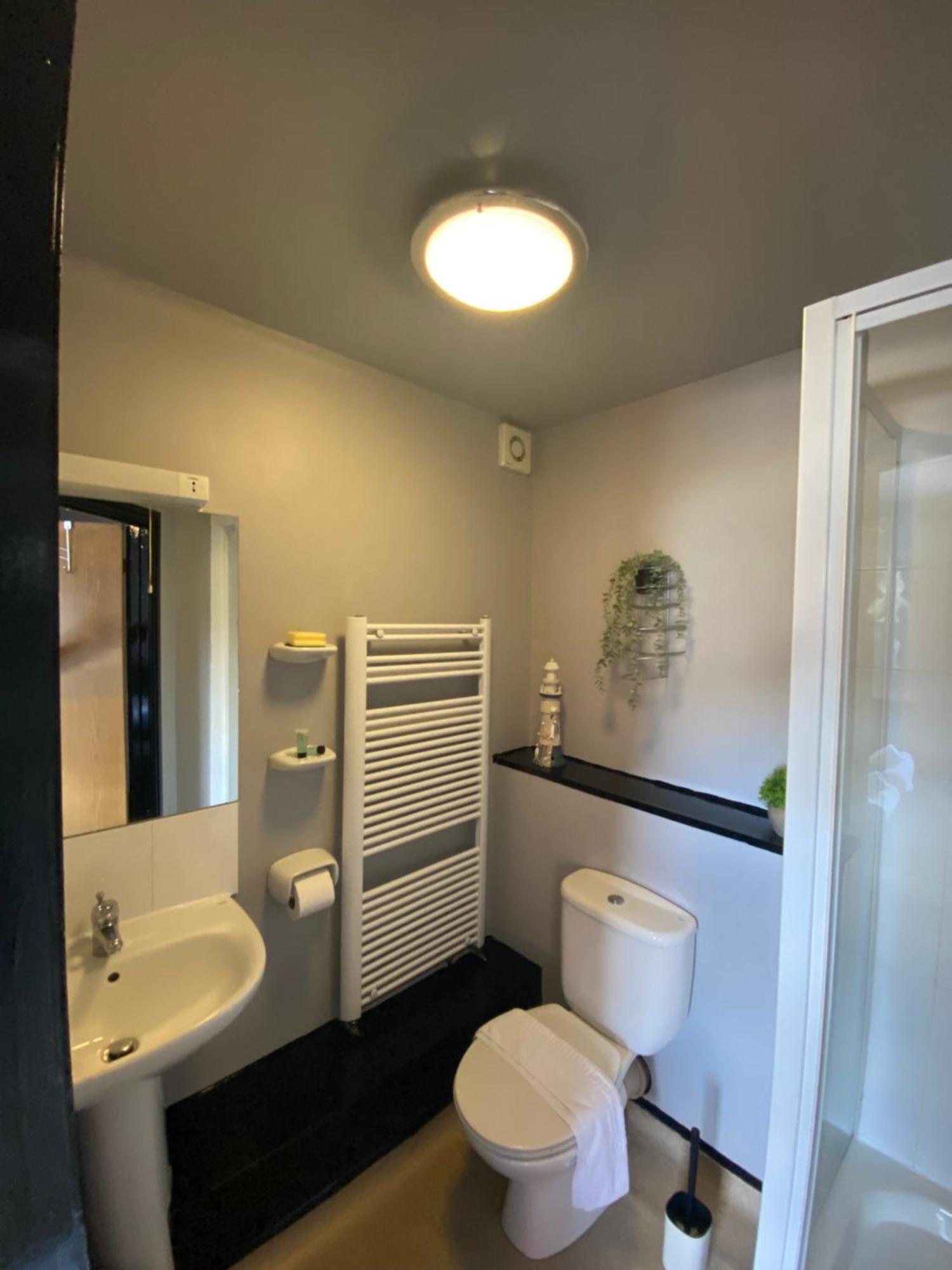Bay View Rooms At Mentone Hotel ウェストン・スパー・メア エクステリア 写真