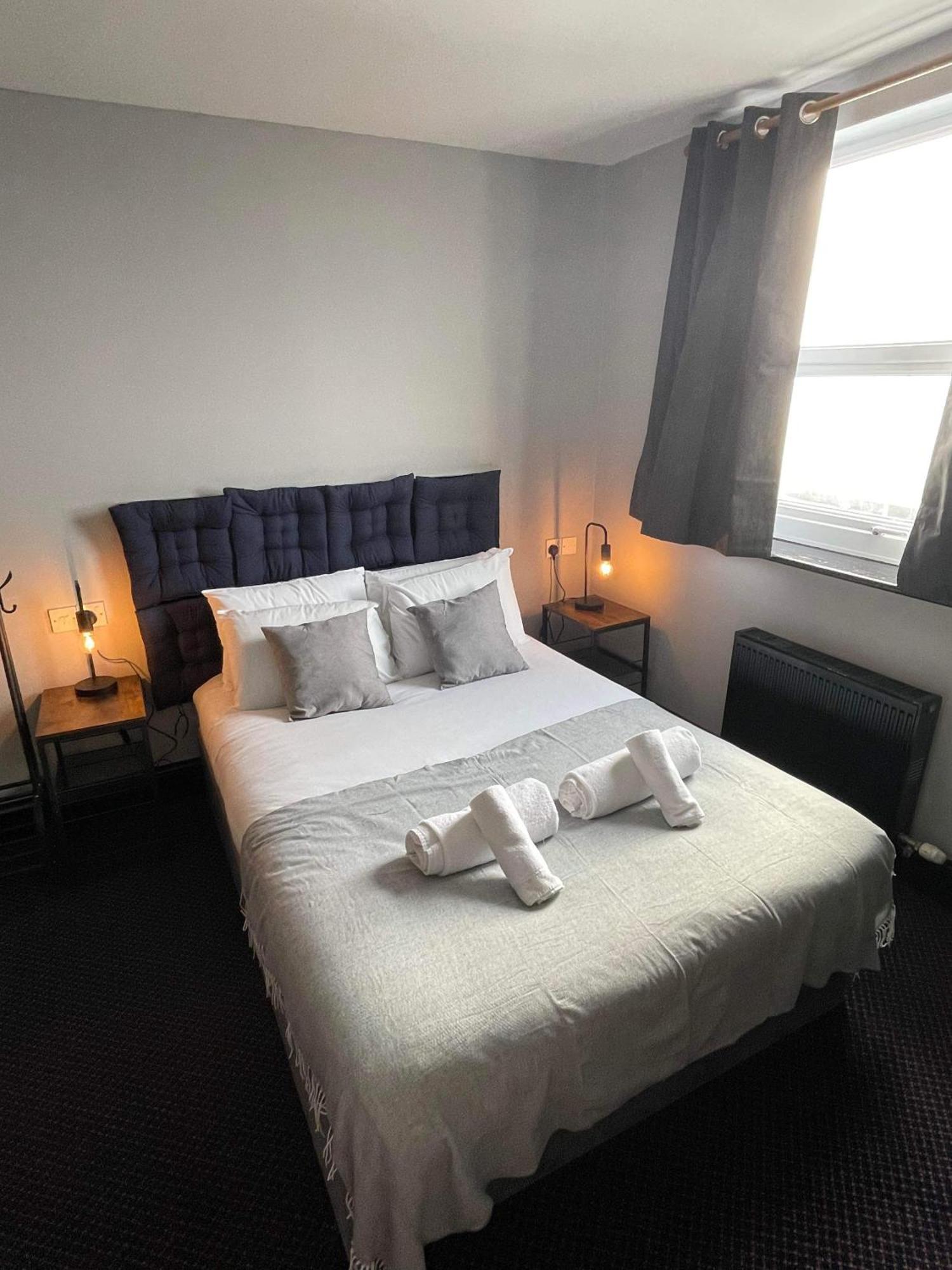 Bay View Rooms At Mentone Hotel ウェストン・スパー・メア エクステリア 写真